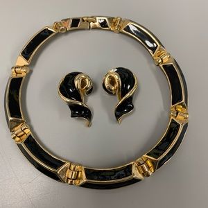 Choker Necklace with Clip On Earrings Set